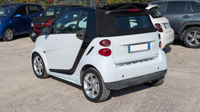 smart forTwo CABRIO 1.0cc 71cv AUTO - foto 4 di 12