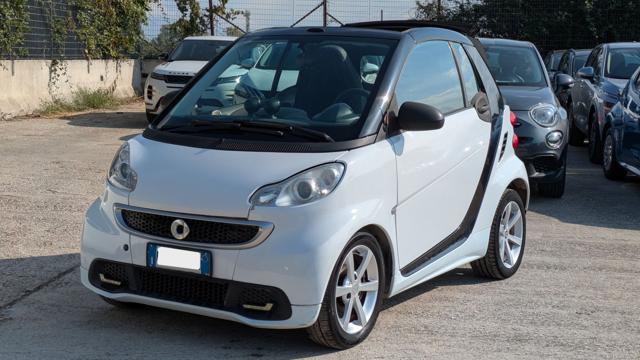 smart forTwo CABRIO 1.0cc 71cv AUTO - foto 2 di 12