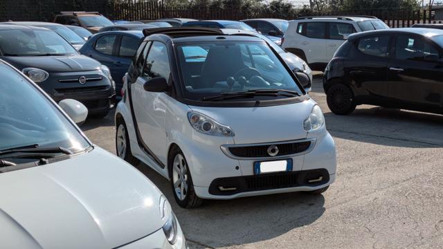 smart forTwo CABRIO 1.0cc 71cv AUTO - foto 3 di 12