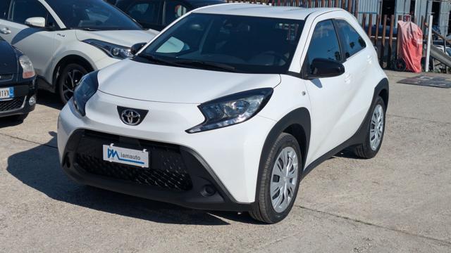 Toyota Aygo X 1.0 TREND 72cv - foto 2 di 4