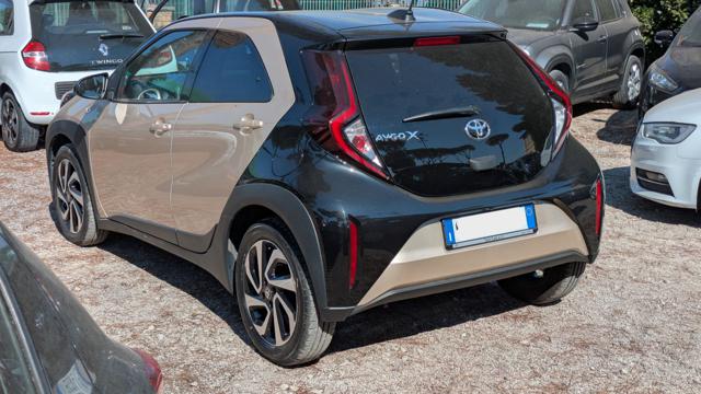 Toyota Aygo X VVT-I 1.0cc 72cv - foto 4 di 4