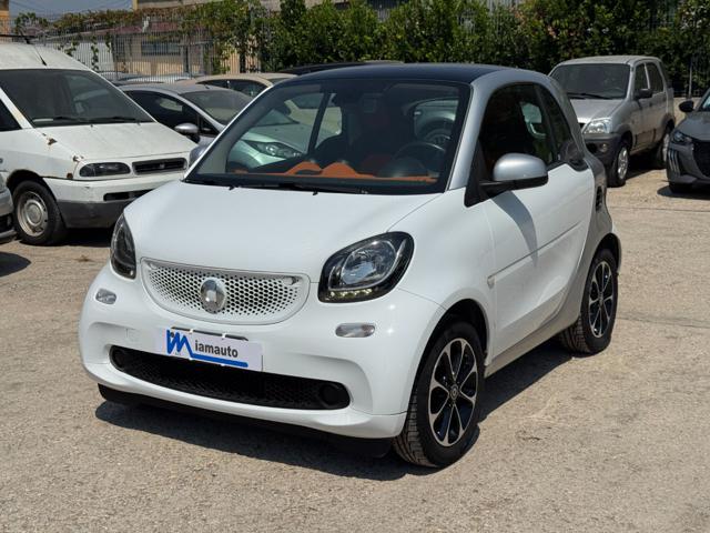 smart forTwo 1.0cc 71cv AUT. TETTO PANORAMICO CRUISE CONTROL usato a ROMA