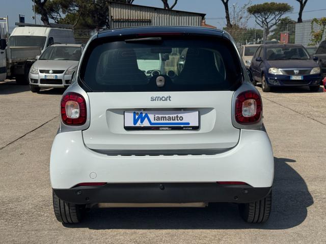 smart forTwo Prime 1.0cc 71cv AUT. CRUISE CONTROL - foto 4 di 4