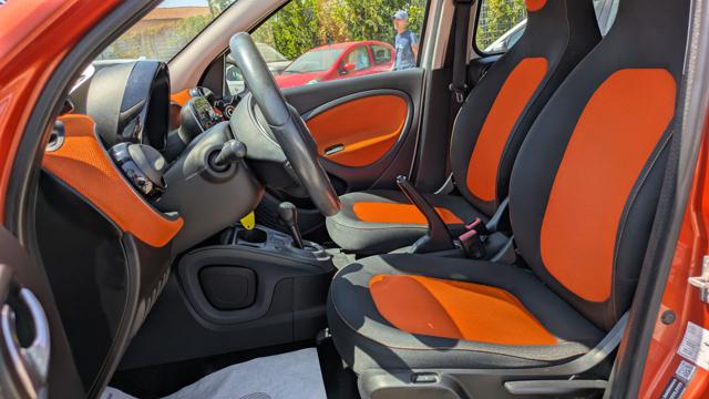 smart forFour AUTOM 1.0cc 71cv - SEDILI RISCALD. - foto 4 di 4