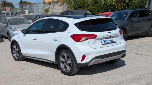 Ford Focus Hybrid Ecoboost 1.0cc 125cv - foto 3 di 4