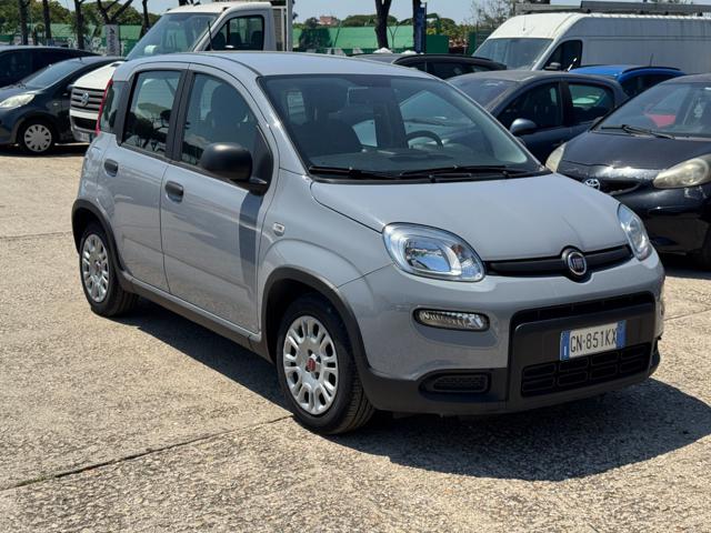 Fiat Panda Hybrid Citylife 1.0cc 70cv - foto 3 di 4