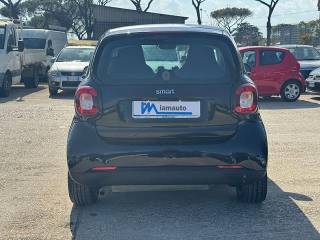 smart forTwo Turbo 0.9cc 90cv AUTOM. - foto 4 di 4