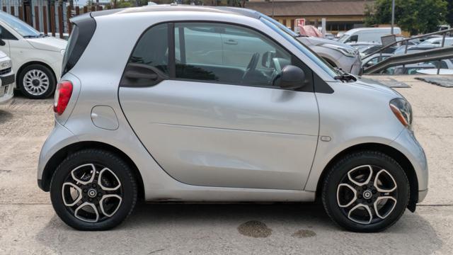 smart forTwo 0.9cc 90cv - Auto - foto 2 di 4
