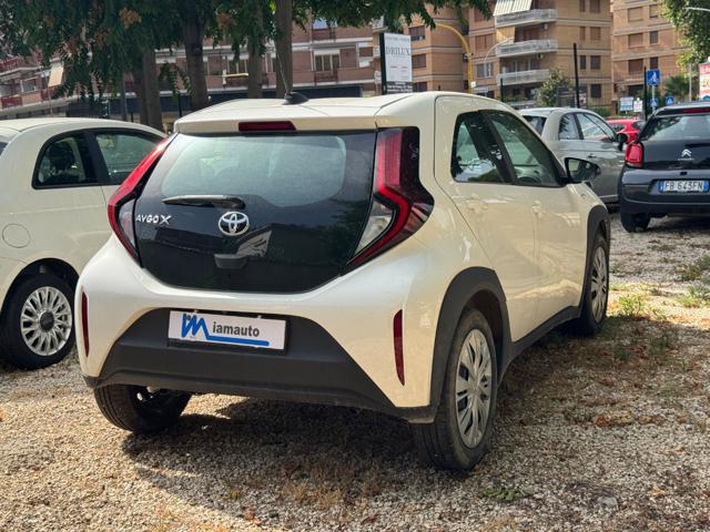 Toyota Aygo X Active 1.0cc 72cv SAFETY PACK C. CONTROL - foto 3 di 4
