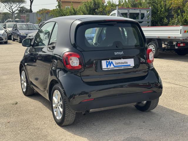 smart forTwo 1.0cc 71cv TETTO PANORAMICO CRUISE CONTROL - foto 4 di 4