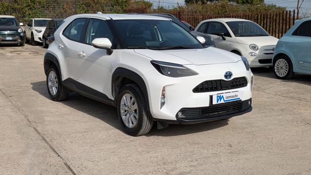 Toyota Yaris Cross Hybrid FWD Business 1.5cc 116cv E-CVT - foto 3 di 4
