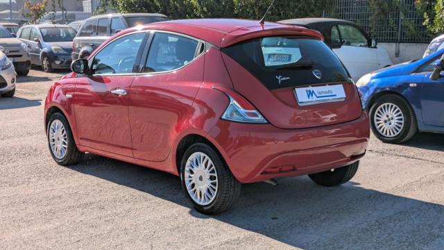 Lancia Ypsilon 1.2cc 69cv - foto 4 di 4