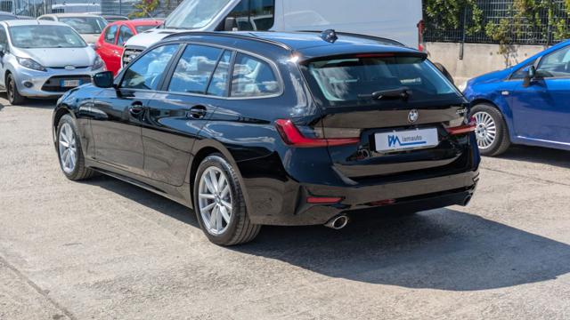 BMW 330 330e Touring Business Advantage Hybrid 2.0cc 292cv - foto 4 di 4
