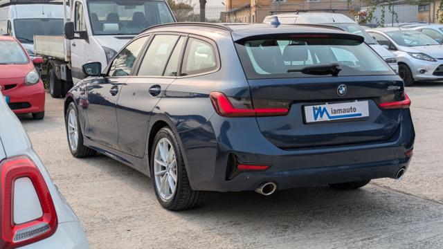 BMW 320 320e Hybrid Touring - foto 4 di 4