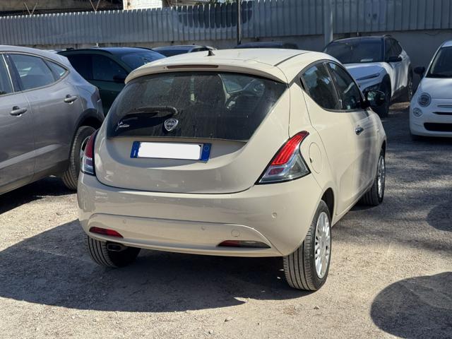 Lancia Ypsilon 1.2cc 69cv - foto 4 di 4