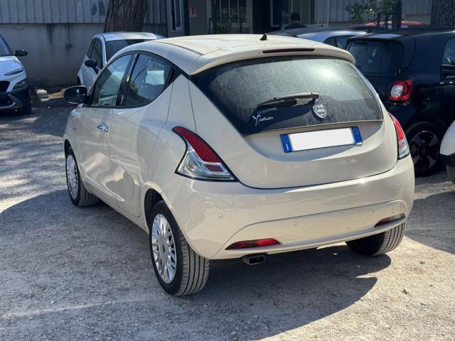 Lancia Ypsilon 1.2cc 69cv - foto 3 di 4