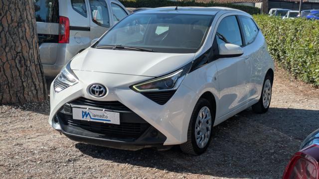 Toyota Aygo X-BUSINESS 1.0cc 72cv M-MT - CAMBIO AL VOLANTE - foto 2 di 4