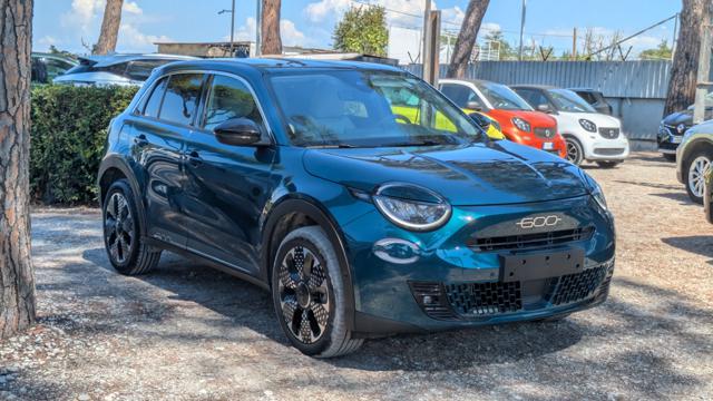 Fiat 600 LA PRIMA Hybrid 1.2cc 110cv, del 2025, 20.358 km, in vendita a Roma (RM)