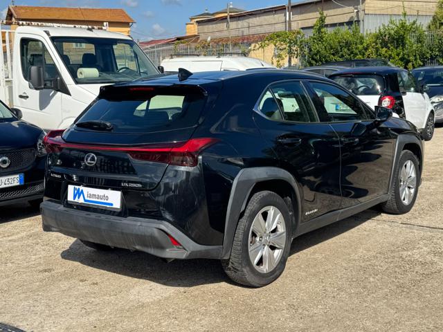 Lexus UX 250h Business 2.0cc 184cv(152cv) CVT - foto 4 di 4