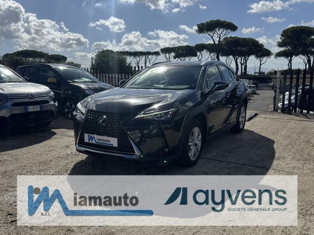 Lexus UX 250h Business 2.0cc 184cv(152cv) CVT, del 2022, 53.849 km, in vendita a Roma (RM)