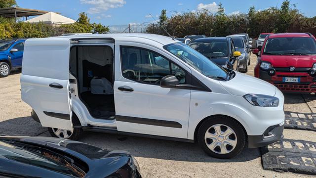 Ford Transit Courier VAN RTD 1.5tdci 75cv - foto 3 di 4