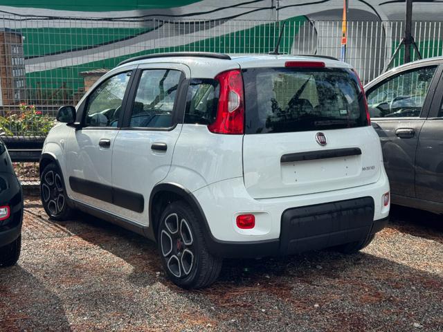 Fiat Panda Hybrid Citylife 1.0cc 70cv - foto 2 di 4