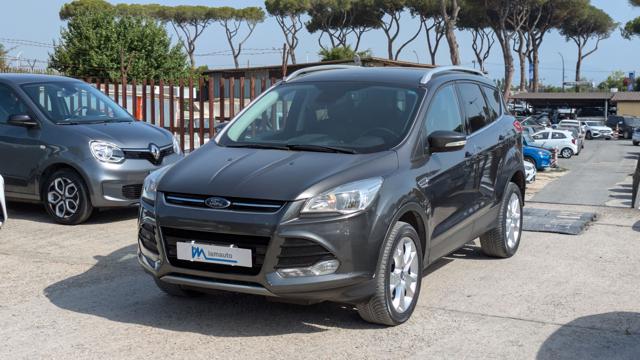 Ford Kuga Powershift Titanium 4x4 2.0d 150cv, del 2016, 128.657 km, in vendita a Roma (RM)