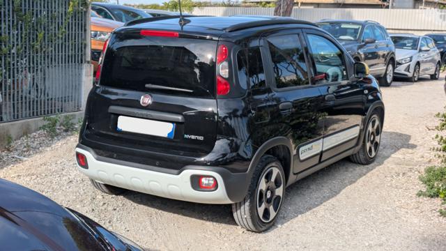 Fiat Pandina Hybrid Cross 1.0cc 70cv - foto 2 di 4