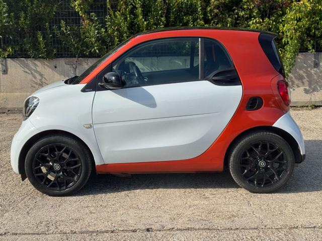 smart forTwo 1.0cc 71cv AUTOMATICA TETTO PANORAMICO - foto 4 di 4