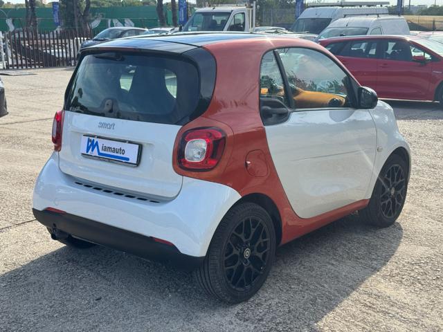 smart forTwo 1.0cc 71cv AUTOMATICA TETTO PANORAMICO - foto 3 di 4