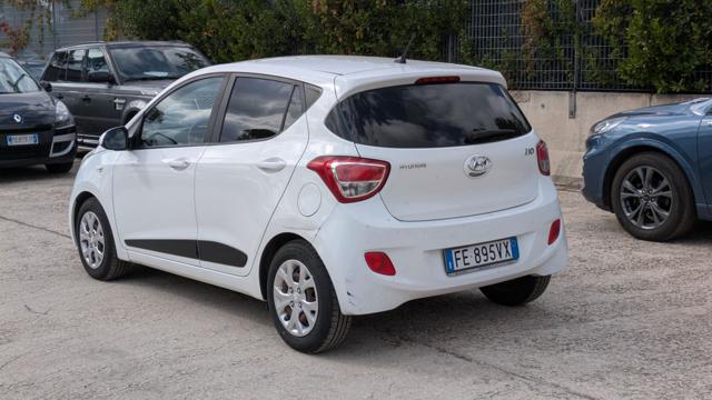 Hyundai i10 Classic 1.0cc 66cv CRUISE CONTROL - foto 4 di 4