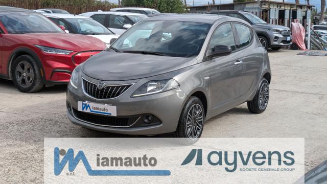 Lancia Ypsilon Hybrid Gold 1.0cc Firefly 70cv Telecam. post, del 2024, 47.008 km, in vendita a Roma (RM)
