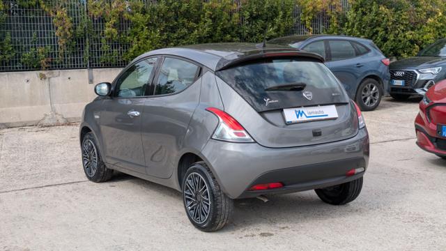 Lancia Ypsilon Hybrid Gold 1.0cc Firefly 70cv Telecam. post - foto 4 di 4