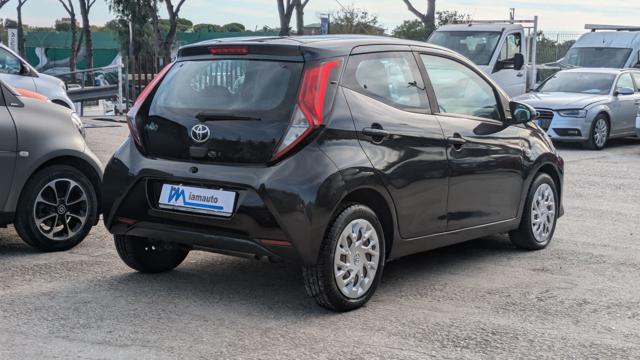 Toyota Aygo X-BUSINESS 1.0cc 72cv M-MT - foto 4 di 4