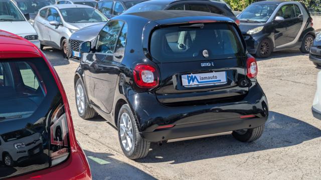 smart forTwo 1.0cc 71cv AUTOMATICA - foto 4 di 4