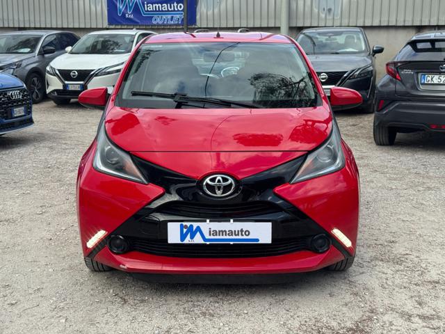 Toyota Aygo K-Play VVTI 1.0cc 70cv - foto 2 di 4