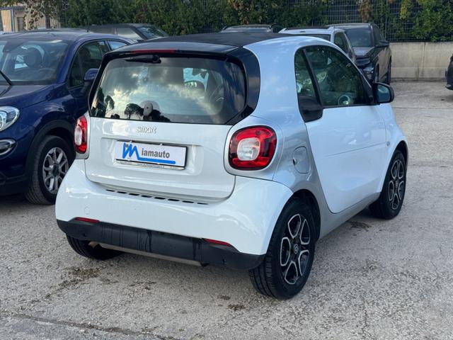 smart forTwo Youngster 1.0cc 71cv AUTOMATICA - foto 3 di 4