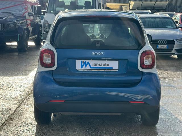 smart forTwo 1.0cc 61cv TETTO PANORAMICO CRUISE CONTROL - foto 4 di 4