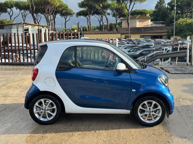 smart forTwo 1.0cc 61cv TETTO PANORAMICO CRUISE CONTROL - foto 3 di 4
