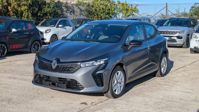 Renault Clio 1.5 BLUE DCI EVOLUTION 100cv, del 2025, 11.701 km, in vendita a Roma (RM)