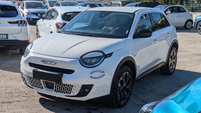 Fiat 600 1.2 MHEV 110cv DDCT, del 2025, 9.603 km, in vendita a Roma (RM)