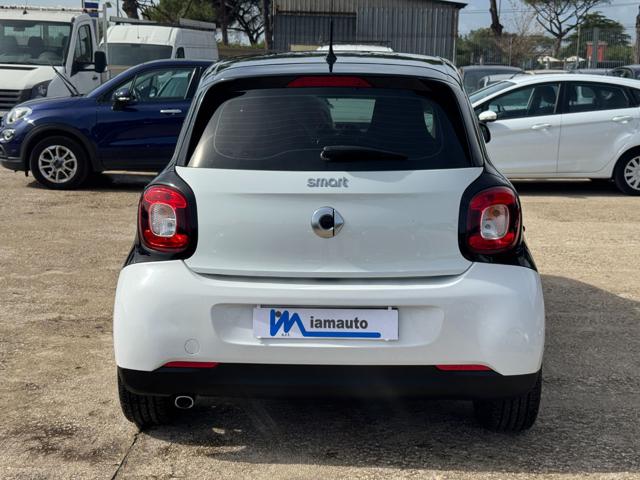 smart forFour Turbo 0.9cc 90cv AUTOMATICA CRUISE CONTROL - foto 3 di 4