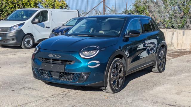 Fiat 600 MHEV La Prima 1.2cc 110cv, del 2025, 11.960 km, in vendita a Roma (RM)