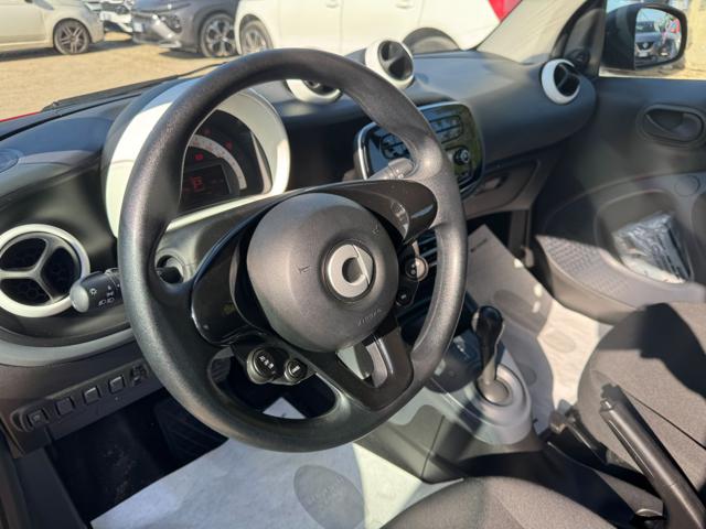 smart forTwo 1.0cc 71cv AUTOMATICA CRUISE CONTROL - foto 4 di 4