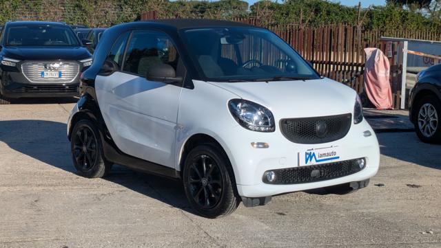 smart forTwo Twinamic 1.0cc 71cv, del 2010, 78.895 km, in vendita a Roma (RM)