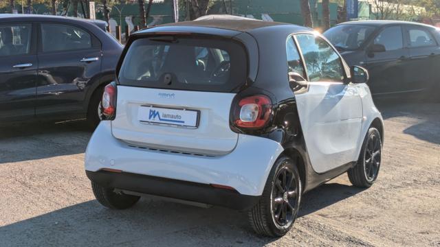 smart forTwo Twinamic 1.0cc 71cv - foto 4 di 4