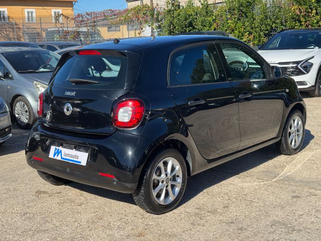 smart forFour 1.0cc 71cv AUTOMATICA CRUISE CONTROL - foto 3 di 4