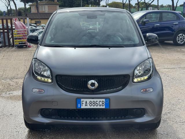 smart forTwo 1.0cc 71cv AUTOMATICA TETTO PANORAMICO - foto 2 di 4