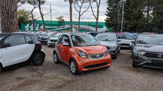 smart forTwo 1.0cc 71cv TETTO PANORAMICO CRUISE CONTROL, del 2016, 74.034 km, in vendita a Roma (RM)