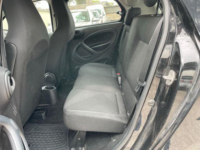 smart forFour 1.0cc OK NEOPATENTATI 71cv BLUETOOTH CRUISE STEREO usato a ROMA